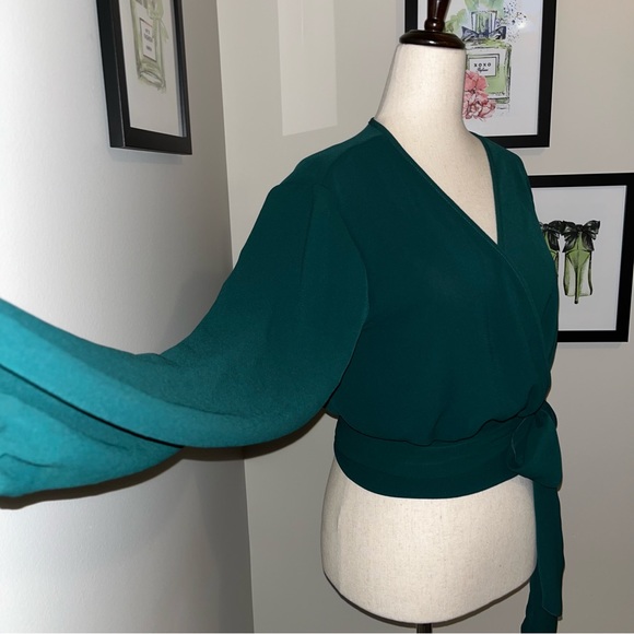 🧩 Fashion Nova Wrap V Neck Blouse - Picture 7 of 14